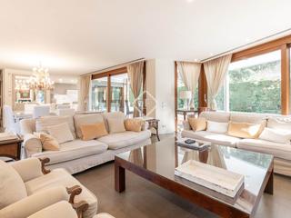 Affitto Chalet in Golf-Can Trabal. Villa de diseño con piscina en alquiler en golfcan trabal