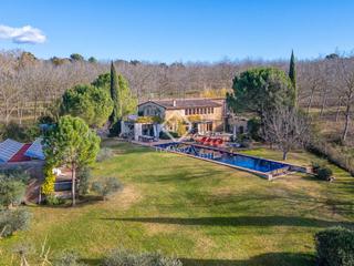 Mas à Pontós. Casa rural en excelentes condiciones de 4 dormitorios en venta e