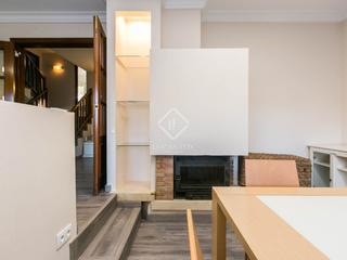 Lloguer Xalet a Gava Mar. Casa  villa de 6 dormitorios en alquiler en gavà mar, barcelona