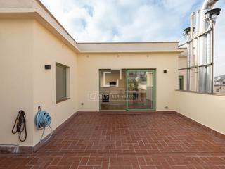 Lloguer Àtic a Sant Gervasi - Galvany. Ático de obra nueva 2021  de  1  dormitorio sin amueblar y con t