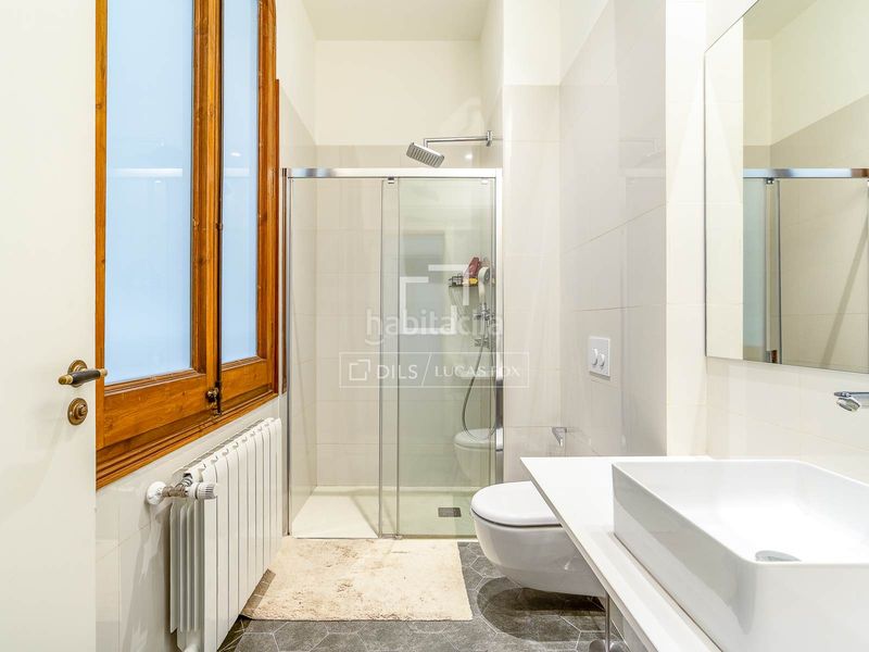 Foto 0edc93f1-d76e-44b6-b09a-9047ae836e3d. Piso  en excelentes condiciones de 2 dormitorios en venta en eixample derecho en Barcelona