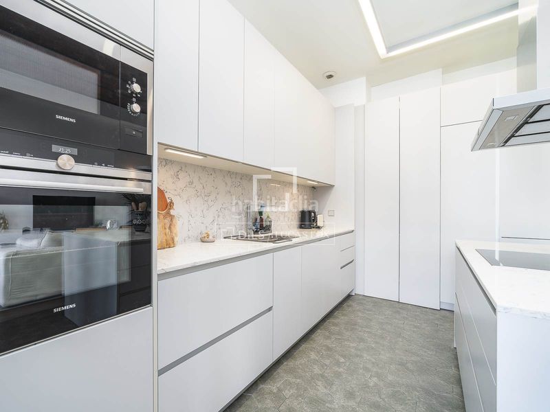 Foto 212793e1-aea1-4421-be72-46c863b2fa3e. Piso  en excelentes condiciones de 2 dormitorios en venta en eixample derecho en Barcelona