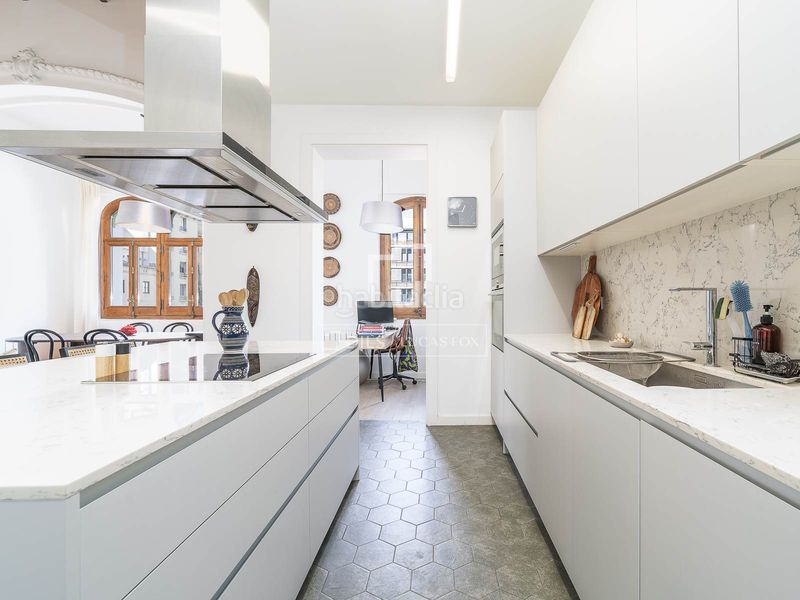 Foto dcaa4d02-1e07-4ff4-96e5-4eee12461deb. Piso  en excelentes condiciones de 2 dormitorios en venta en eixample derecho en Barcelona