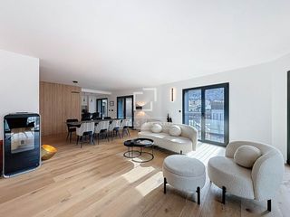 Lloguer Pis a Centro. Piso en excelentes condiciones con 4 dormitorios y terraza de 39
