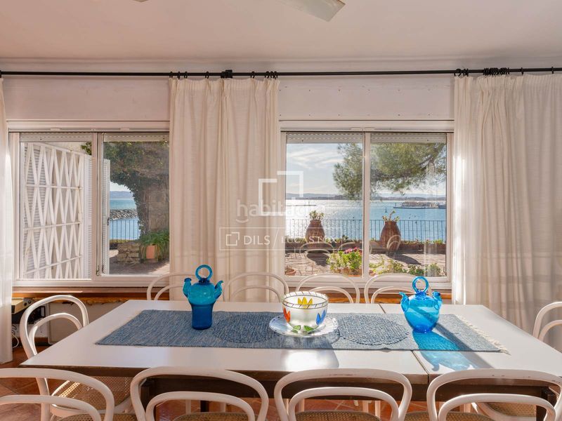 Foto 51ff22bc-8fda-414d-8fe6-35d3736ae61a. Xalet amb calefacció aparcament a l´Estartit poble Estartit