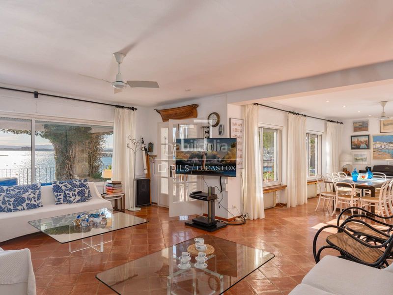 Foto 5d7f3b40-aba9-488d-a679-773e0ba07927. Xalet amb calefacció aparcament a l´Estartit poble Estartit