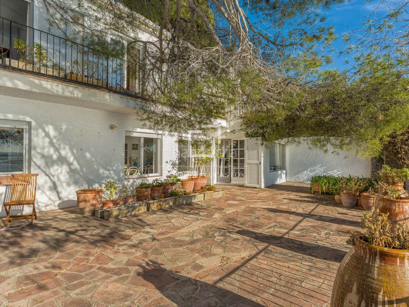 Foto 8a8aec52-eab0-4848-a028-0b0553c6b72c. Xalet amb calefacció aparcament a l´Estartit poble Estartit