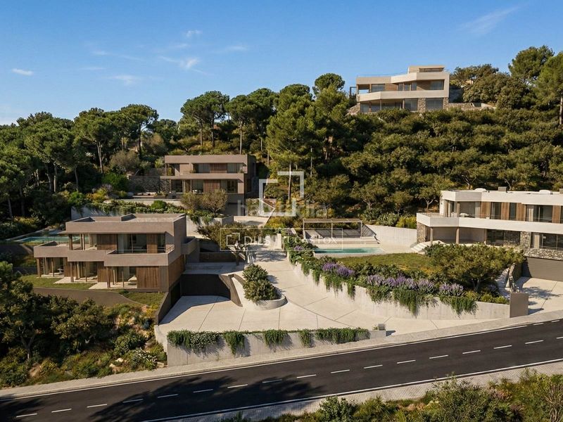 Foto 412aef53-de25-46dd-ac22-d401968b7878. Chalet villa de obra nueva con vistas al mar en venta en Begur