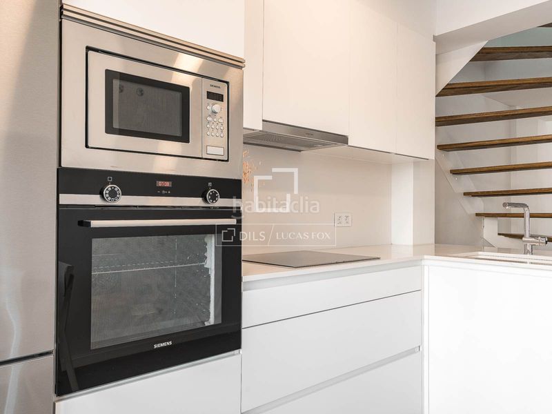 Foto 344b1167-93d0-4257-855c-fe8ac9922d60. Àtic amb calefacció aparcament piscina a Putget - Farró Barcelona