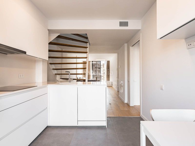 Foto 6b2ba05a-1321-4462-9a13-7f0faacb27d6. Àtic amb calefacció aparcament piscina a Putget - Farró Barcelona