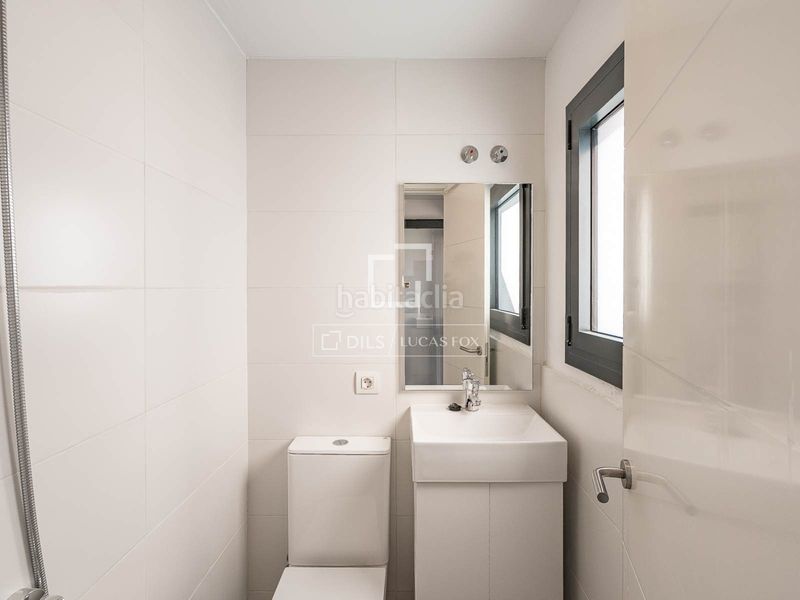 Foto 958949d9-11e6-4e33-ad1d-019d8796f3c2. Àtic amb calefacció aparcament piscina a Putget - Farró Barcelona