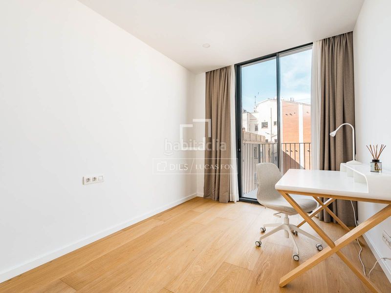 Foto b6a25dd1-4257-41f1-a12d-93d011c7507f. Àtic amb calefacció aparcament piscina a Putget - Farró Barcelona