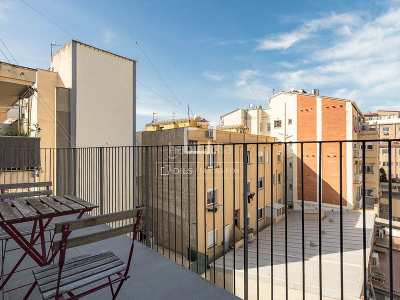 Foto d38244f6-0359-4f80-bacf-7fc6101941af. Àtic amb calefacció aparcament piscina a Putget - Farró Barcelona