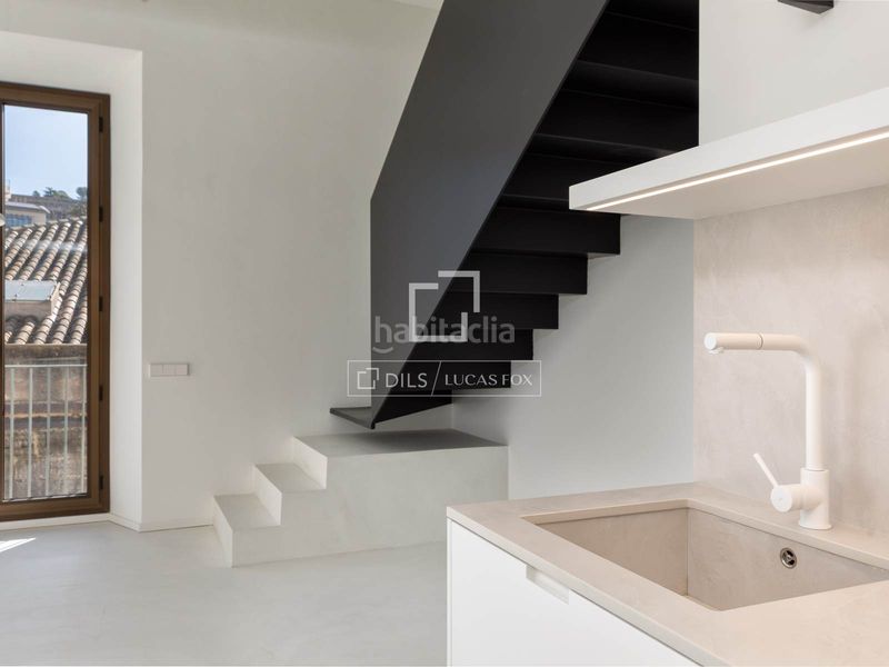 Foto 1160473c-c672-4811-a37c-550c2346ef6b. Àtic amb calefacció aparcament a Centre-Barri Vell Girona