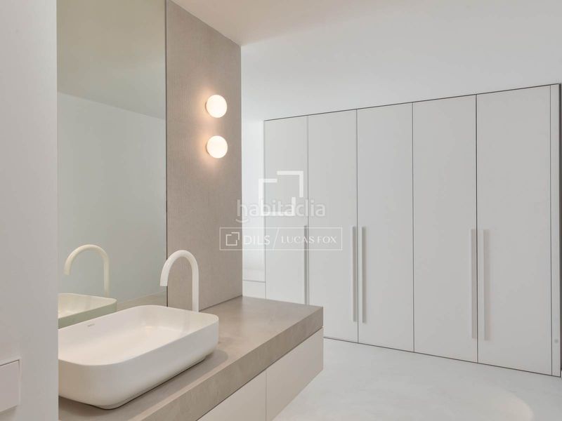 Foto a16251e9-d8d4-45dc-8586-67417d81222f. Àtic amb calefacció aparcament a Centre-Barri Vell Girona