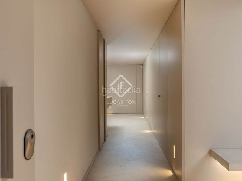 Foto a8bd5ff4-5997-4cf0-b3e8-f1ae6b4f6ed1. Àtic amb calefacció aparcament a Centre-Barri Vell Girona