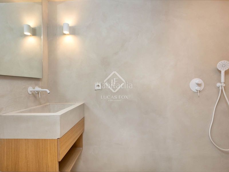 Foto ab15f590-b817-4a7d-a2b1-ce0b19c2d8dc. Àtic amb calefacció aparcament a Centre-Barri Vell Girona