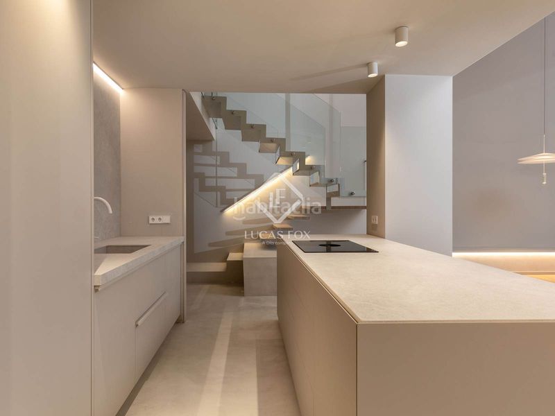 Foto c595e0f7-bcfb-4ee8-89b2-e024419e761a. Àtic amb calefacció aparcament a Centre-Barri Vell Girona