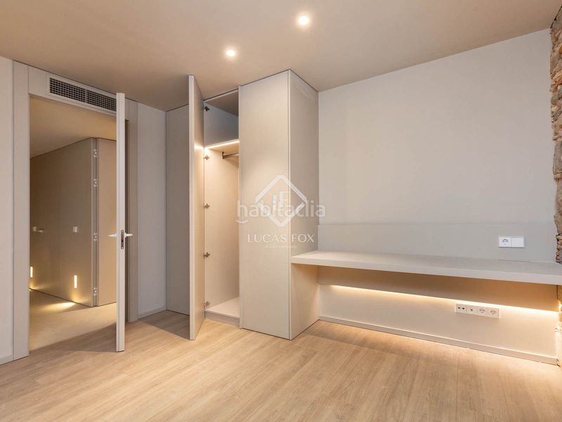 Foto cbb6c3e9-9b7e-47f2-9140-30ece8c104a5. Àtic amb calefacció aparcament a Centre-Barri Vell Girona