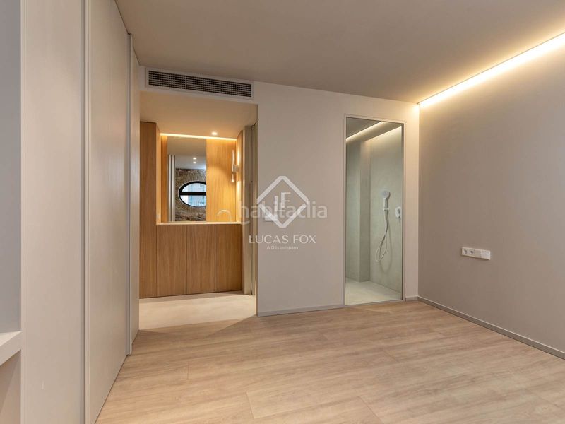 Foto ce5080d4-1390-4514-9b77-9b82ea49531a. Àtic amb calefacció aparcament a Centre-Barri Vell Girona