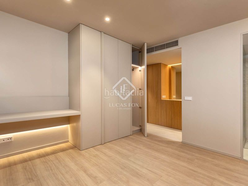 Foto e188d516-9faa-4f56-9b24-772dd0e4712f. Àtic amb calefacció aparcament a Centre-Barri Vell Girona