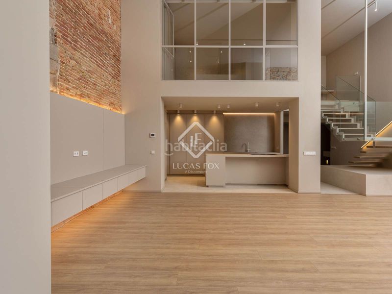 Foto eab72338-a124-4830-ba80-9190adae8e64. Àtic amb calefacció aparcament a Centre-Barri Vell Girona