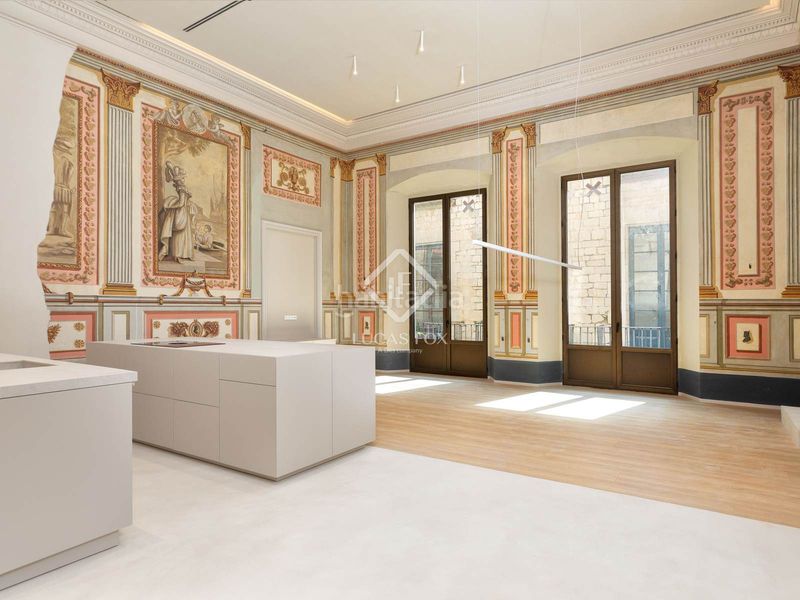 Foto 39c30f86-3761-424b-b596-3c5a3fd7bec0. Àtic amb calefacció aparcament a Centre-Barri Vell Girona