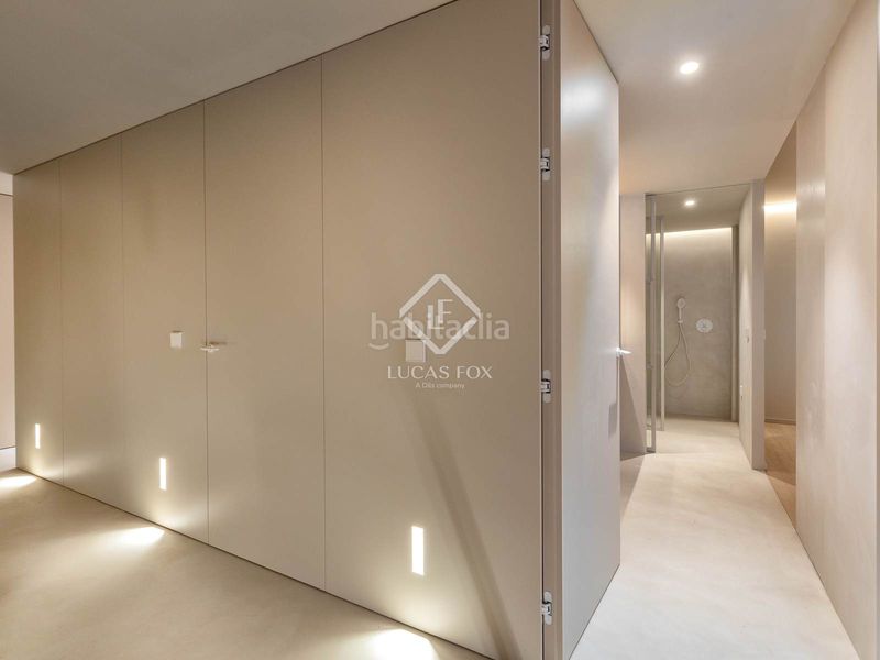 Foto 598a4132-4626-4506-aba2-dc4093f3d180. Àtic amb calefacció aparcament a Centre-Barri Vell Girona