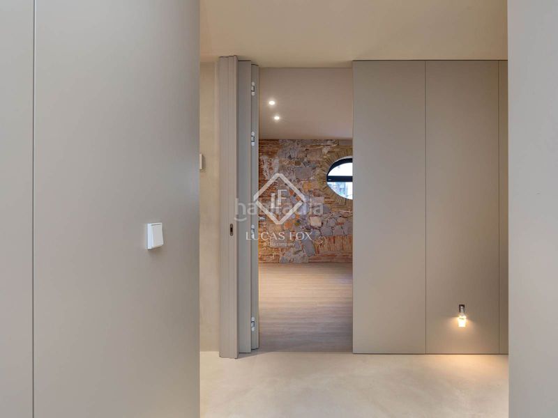 Foto 80ed1989-0519-4e52-a75f-7bffcb7fc7e2. Àtic amb calefacció aparcament a Centre-Barri Vell Girona