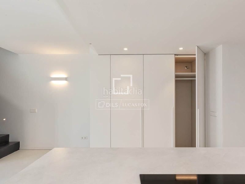 Foto 0e7d308d-aaa7-40b4-a748-b4322644436b. Àtic amb calefacció aparcament a Centre-Barri Vell Girona