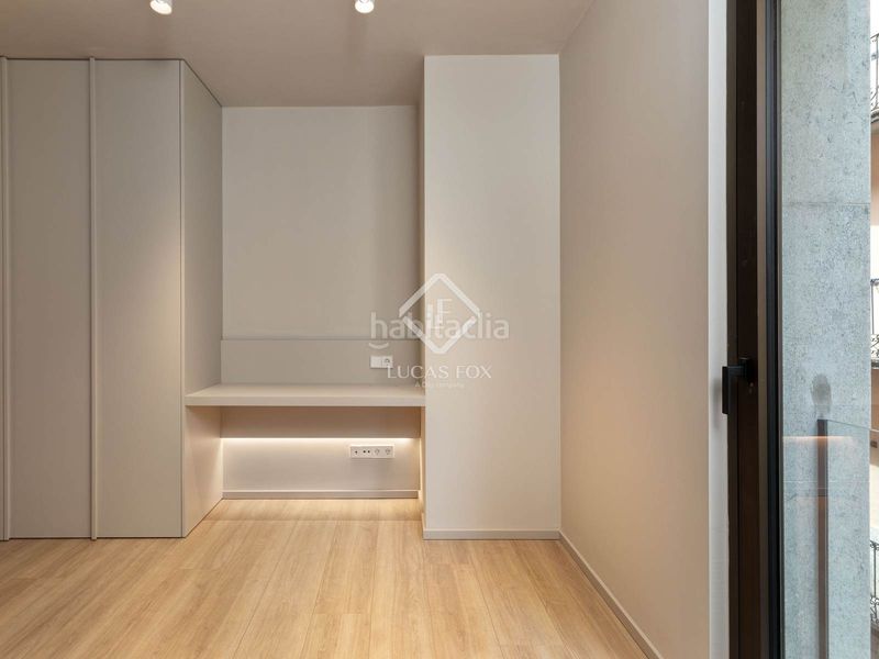 Foto 54f618a1-49bc-41b1-bd95-6741ebef9d2f. Àtic amb calefacció aparcament a Centre-Barri Vell Girona