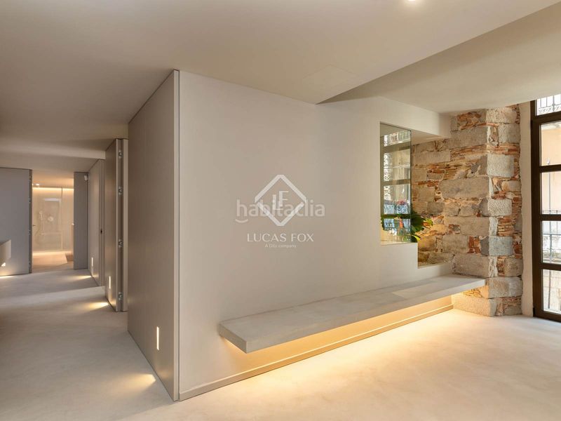 Foto a605e81d-9acd-4c83-81f5-c6fa78aa64ae. Àtic amb calefacció aparcament a Centre-Barri Vell Girona