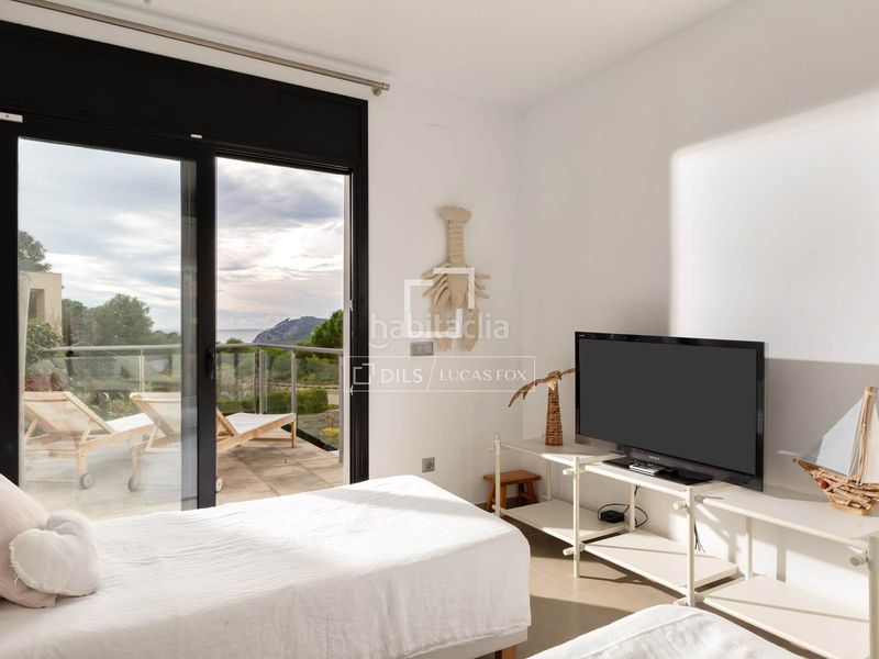 Foto 4758c93c-92c3-478a-b5fb-de82d6d3424c. Xalet amb calefacció aparcament piscina a Tamariu