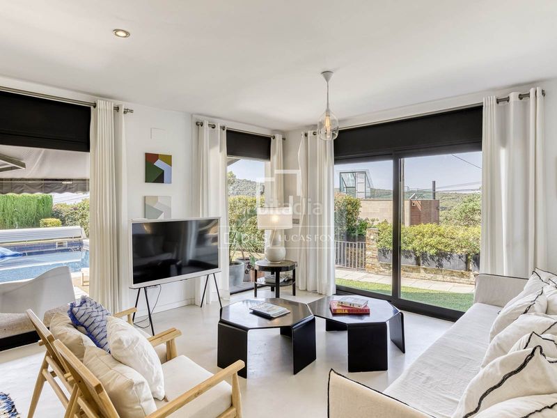 Foto 4d0ede84-45d0-4557-9443-dd6abcfa306e. Xalet amb calefacció aparcament piscina a Tamariu