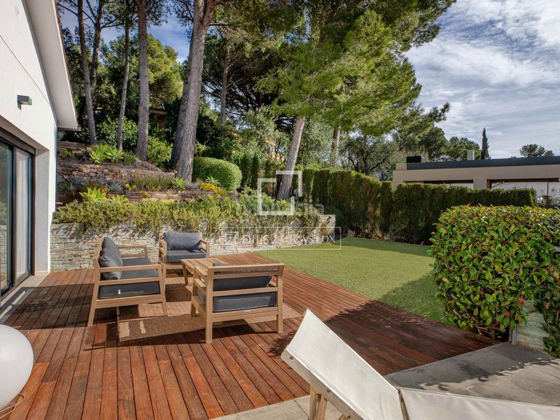 Foto 62e0a95a-7db1-470d-955d-178855ec955b. Xalet amb calefacció aparcament piscina a Tamariu