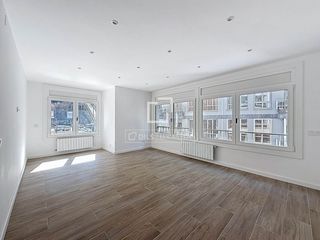 Location Appartement à Centro. Piso completamente renovado de 3 dormitorios en alquiler en ando