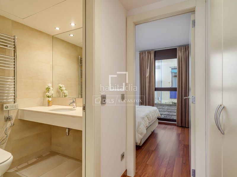 Foto 960eb182-cce0-4142-8102-fbe8298fbe49. Pis amb calefacció a St. Pere - Sta. Caterina - El Born Barcelona