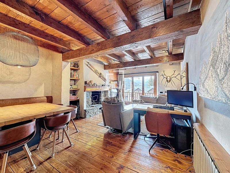 Foto 0baab2c6-ebd8-45d7-8ffb-e66296b86fa9. Piso  en excelentes condiciones de 2 dormitorios en venta en El Tarter, andorra en Canillo