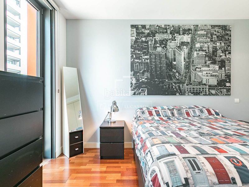 Foto 6c5072ac-e051-487f-88d5-e9f109085f31. Pis amb calefacció aparcament piscina a Poblenou Barcelona