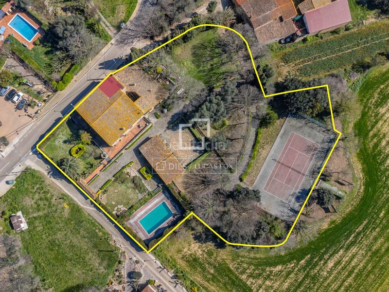 Foto 822dd0ef-4a5a-4473-af72-338618a273fb. Masia amb calefacció aparcament piscina a Fontcoberta
