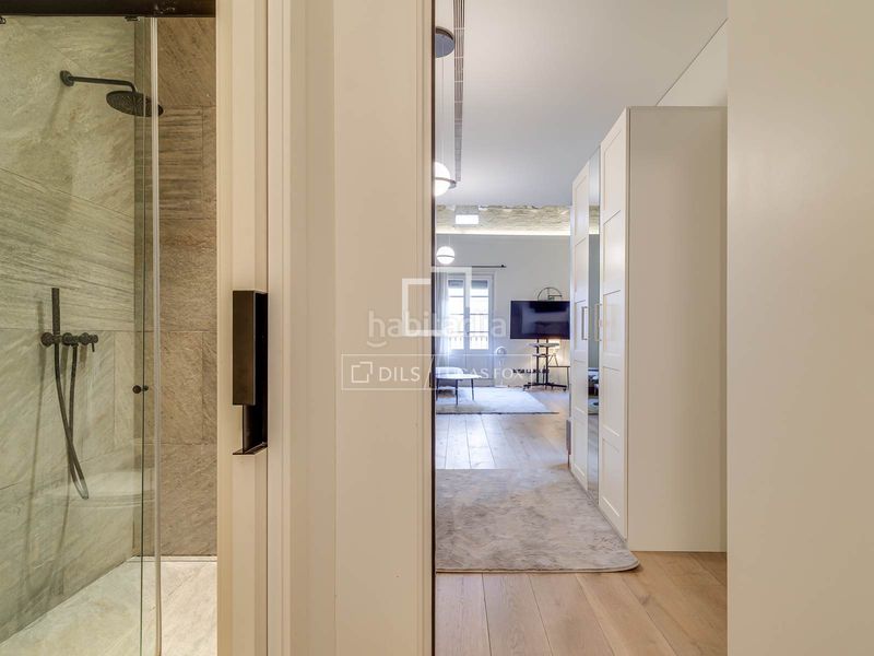 Foto 33c634ce-c713-4e81-bef1-1f8cd2a1fdf9. Pis amb calefacció a St. Pere - Sta. Caterina - El Born Barcelona