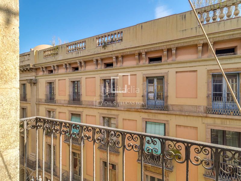 Foto cfc939a8-af9c-43bb-8d5f-9d7b50c66a4b. Pis amb calefacció a St. Pere - Sta. Caterina - El Born Barcelona