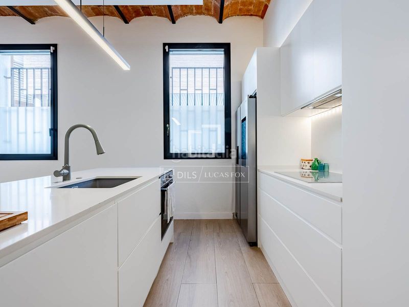 Foto 8a88f6fb-ffeb-4bd2-9637-7d943412c1ad. Xalet a Centre Cornellà de Llobregat