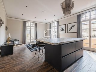 Pis a St. Pere - Sta. Caterina - El Born