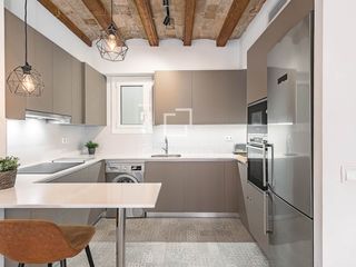 Etagenwohnung in Part Alta. Acogedor piso reformado de 3 dormitorios en venta en pleno barri