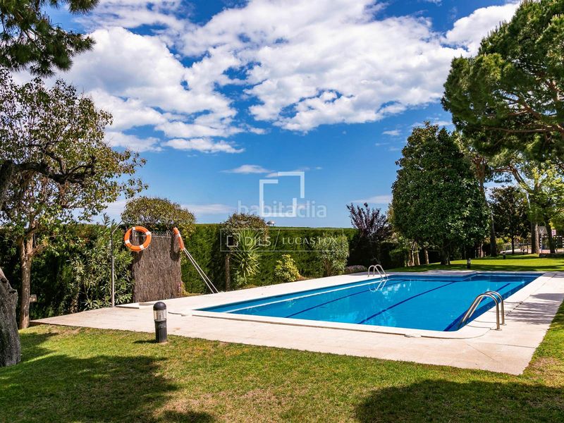 Foto 2de0ca0f-bac1-4262-8b97-537c53221adc. Xalet amb calefacció aparcament piscina a Alella