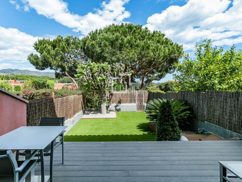 Foto 5c664f09-87db-4bca-a74f-67a5afb830ff. Xalet amb calefacció aparcament piscina a Alella