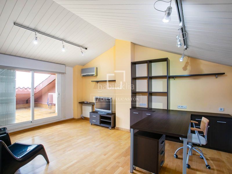 Foto f25620f5-27ed-4dcc-9a06-2b8239bced06. Xalet amb calefacció aparcament piscina a Alella