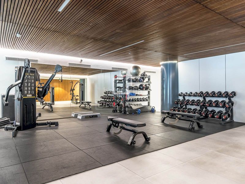 Foto 06c351d8-8c4e-4fdf-99d1-3f6fd7c0c03d. Pis amb calefacció aparcament piscina a Finestrelles Esplugues de Llobregat