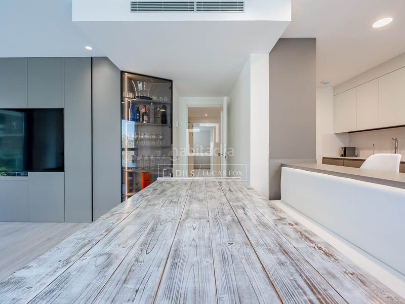 Foto 36fca958-5636-48ad-9c5c-011fb459c09a. Pis amb calefacció aparcament piscina a Finestrelles Esplugues de Llobregat